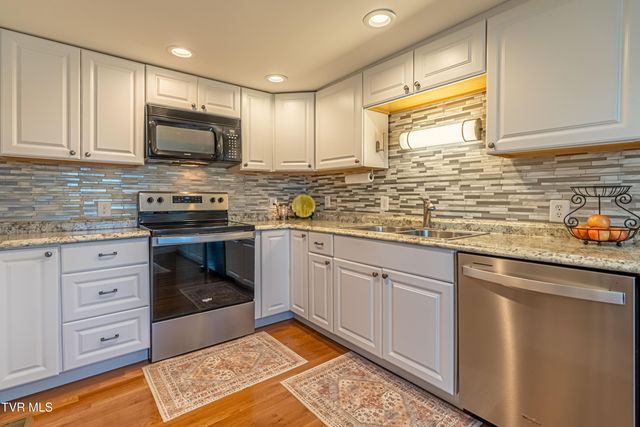 22262 Driftwood Lane, Abingdon, VA 24211