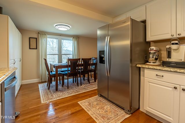 22262 Driftwood Lane, Abingdon, VA 24211