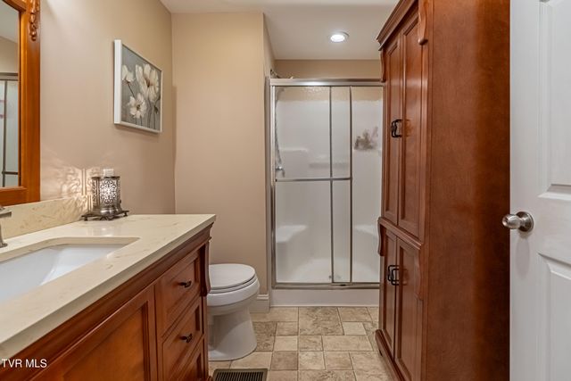 22262 Driftwood Lane, Abingdon, VA 24211