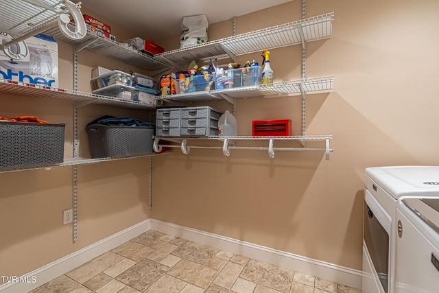 22262 Driftwood Lane, Abingdon, VA 24211