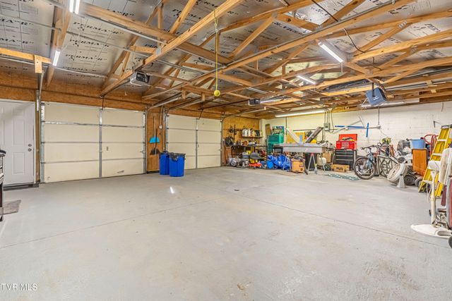 22262 Driftwood Lane, Abingdon, VA 24211