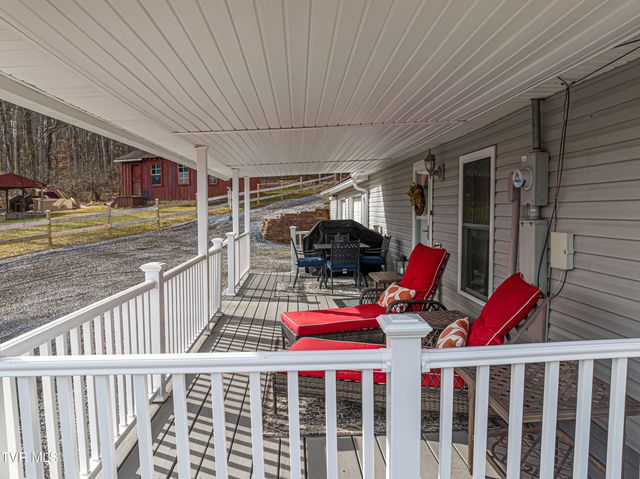 22262 Driftwood Lane, Abingdon, VA 24211