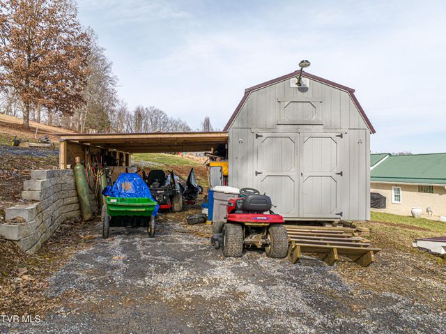 22262 Driftwood Lane, Abingdon, VA 24211