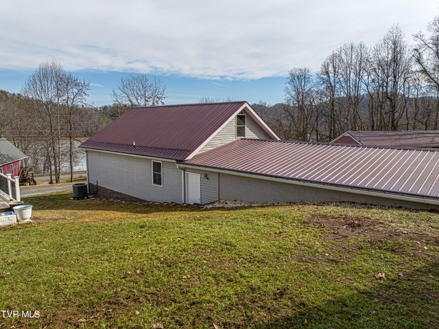 22262 Driftwood Lane, Abingdon, VA 24211
