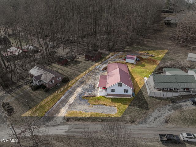 22262 Driftwood Lane, Abingdon, VA 24211