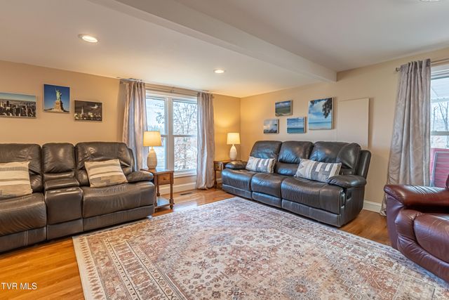 22262 Driftwood Lane, Abingdon, VA 24211