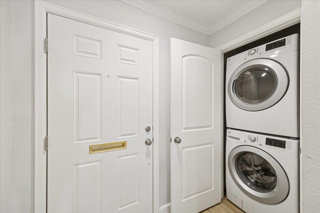 12681 Rip Van Winkle Drive 32, Houston, TX 77024