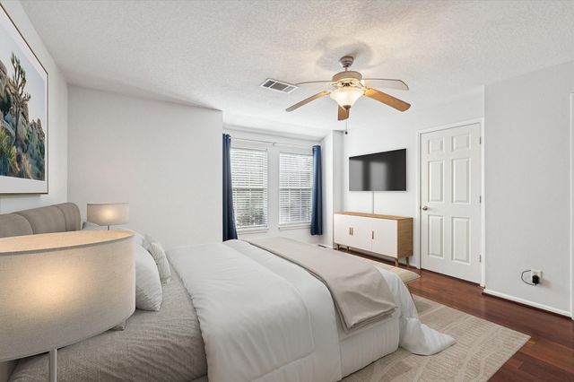 12681 Rip Van Winkle Drive 32, Houston, TX 77024