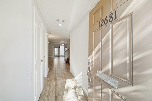 12681 Rip Van Winkle Drive 32, Houston, TX 77024