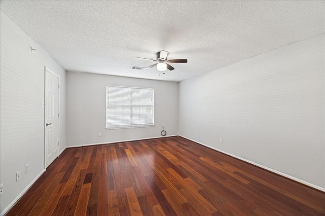 12681 Rip Van Winkle Drive 32, Houston, TX 77024