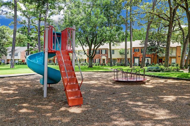 12681 Rip Van Winkle Drive 32, Houston, TX 77024