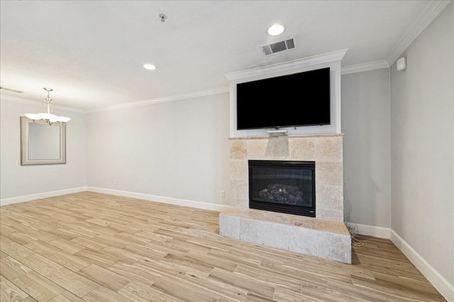 12681 Rip Van Winkle Drive 32, Houston, TX 77024