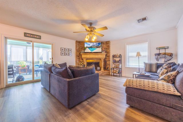 117 Elm Dr, Raceland, LA 70394