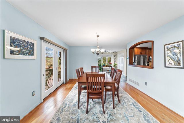 9 WHITE CLAY DR, Landenberg, PA 19350