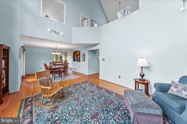 9 WHITE CLAY DR, Landenberg, PA 19350