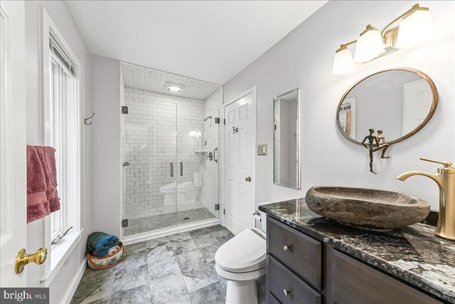 9 WHITE CLAY DR, Landenberg, PA 19350