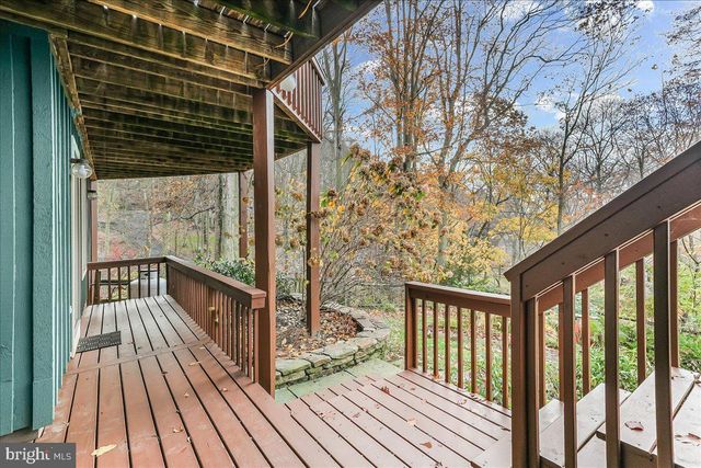 9 WHITE CLAY DR, Landenberg, PA 19350