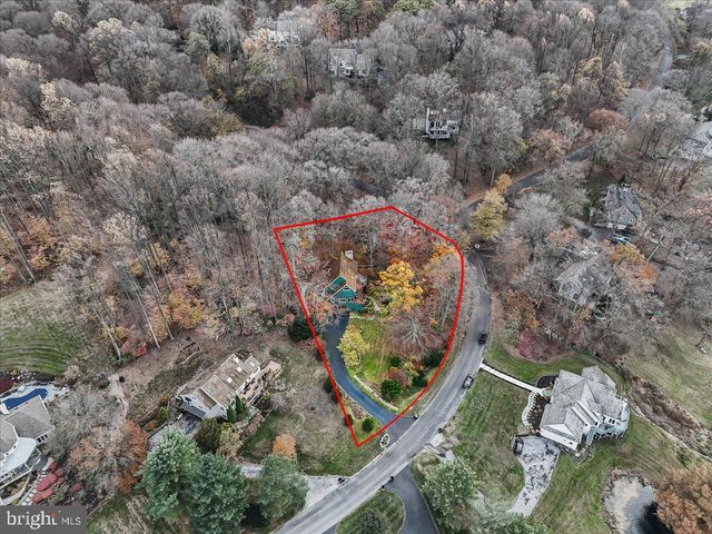 9 WHITE CLAY DR, Landenberg, PA 19350