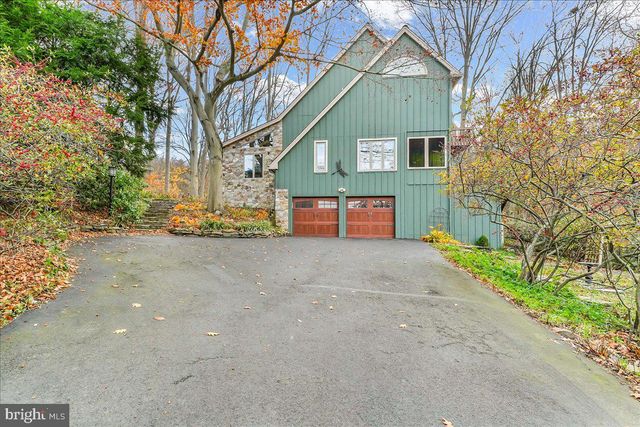 9 WHITE CLAY DR, Landenberg, PA 19350