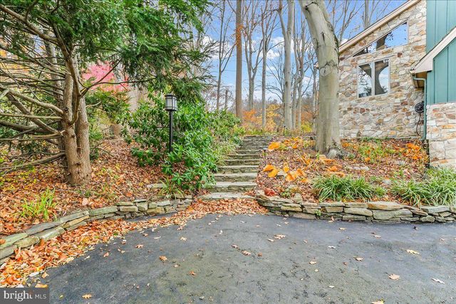 9 WHITE CLAY DR, Landenberg, PA 19350