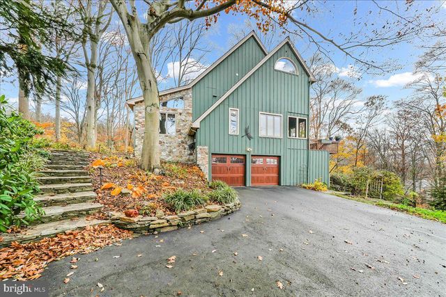 9 WHITE CLAY DR, Landenberg, PA 19350