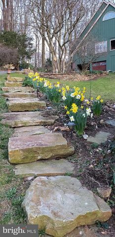 9 WHITE CLAY DR, Landenberg, PA 19350