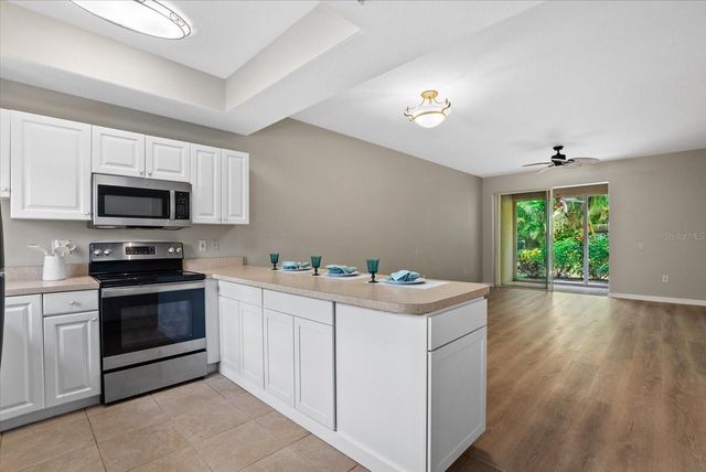 4275 CASTLEBRIDGE LANE 1312, Sarasota, FL 34238