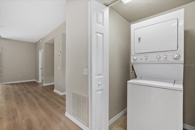 4275 CASTLEBRIDGE LANE 1312, Sarasota, FL 34238