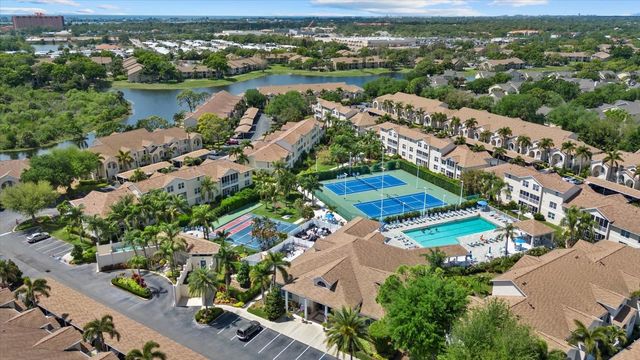 4275 CASTLEBRIDGE LANE 1312, Sarasota, FL 34238