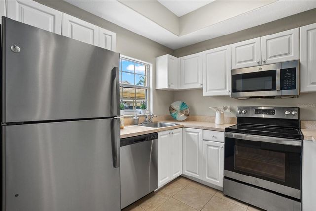 4275 CASTLEBRIDGE LANE 1312, Sarasota, FL 34238