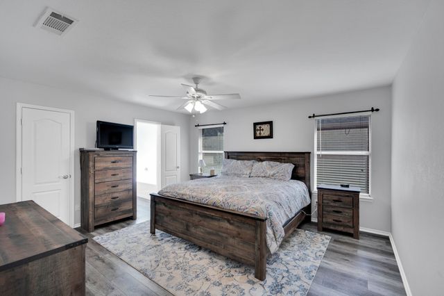 105 Autumn Trail, Red Oak, TX 75154