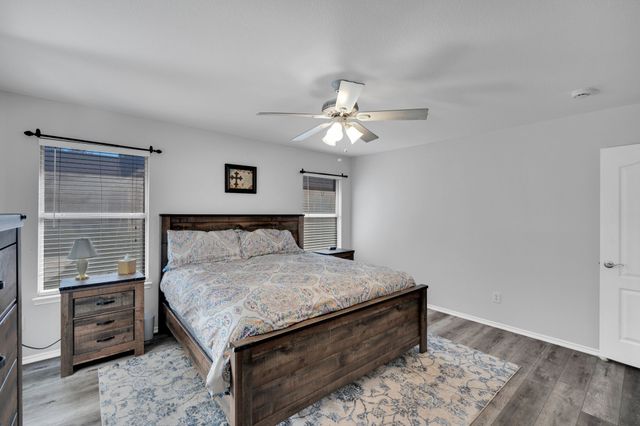 105 Autumn Trail, Red Oak, TX 75154