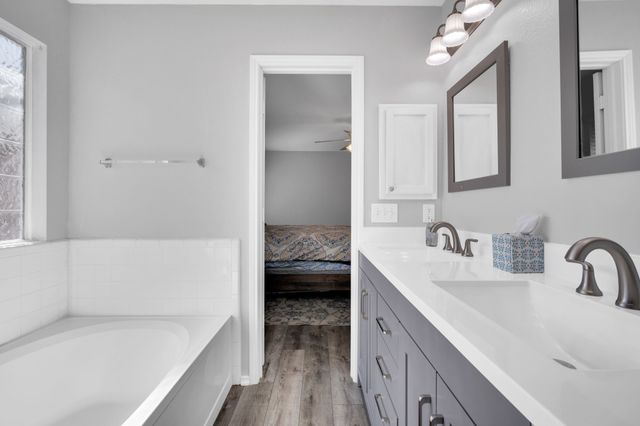 105 Autumn Trail, Red Oak, TX 75154