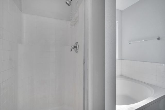 105 Autumn Trail, Red Oak, TX 75154