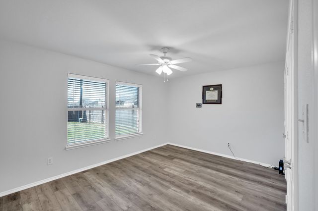 105 Autumn Trail, Red Oak, TX 75154