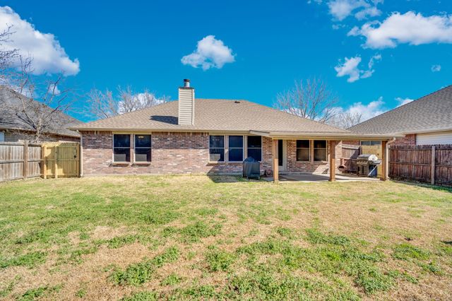 105 Autumn Trail, Red Oak, TX 75154