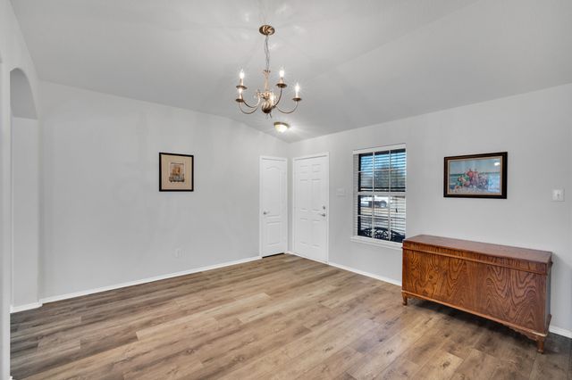 105 Autumn Trail, Red Oak, TX 75154