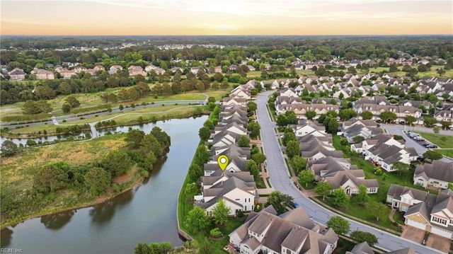 520 Dunning LN, Chesapeake, VA 23322