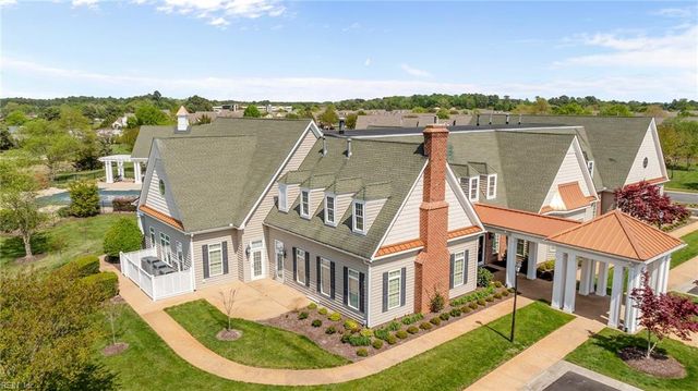 520 Dunning LN, Chesapeake, VA 23322