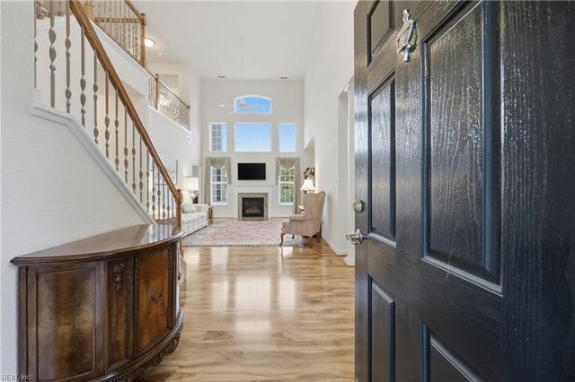 520 Dunning LN, Chesapeake, VA 23322