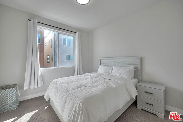 629 Daniel Freeman Circle, Inglewood, CA 90301