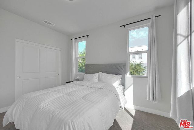 629 Daniel Freeman Circle, Inglewood, CA 90301