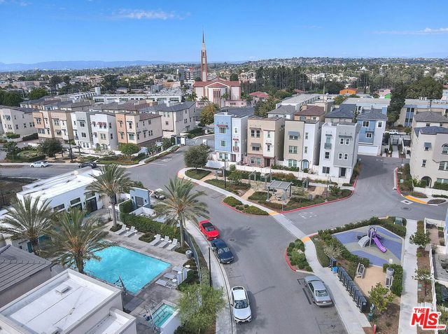 629 Daniel Freeman Circle, Inglewood, CA 90301