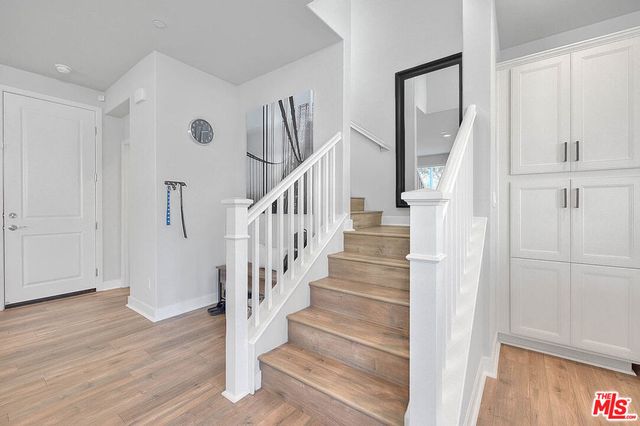 629 Daniel Freeman Circle, Inglewood, CA 90301