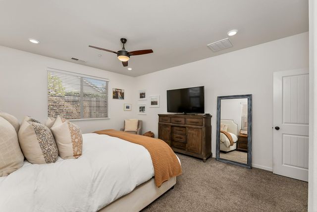 813 Stage Stop Loop, Rocklin, CA 95765