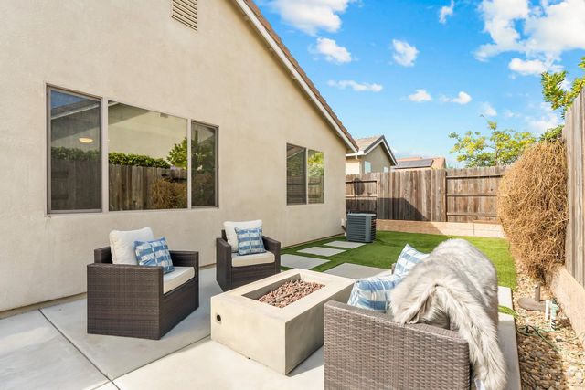 813 Stage Stop Loop, Rocklin, CA 95765