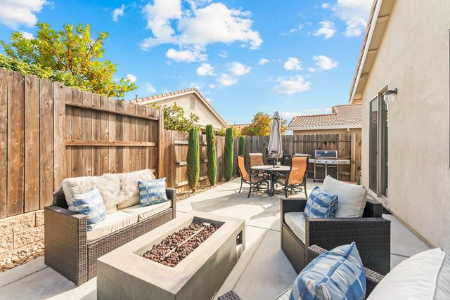 813 Stage Stop Loop, Rocklin, CA 95765