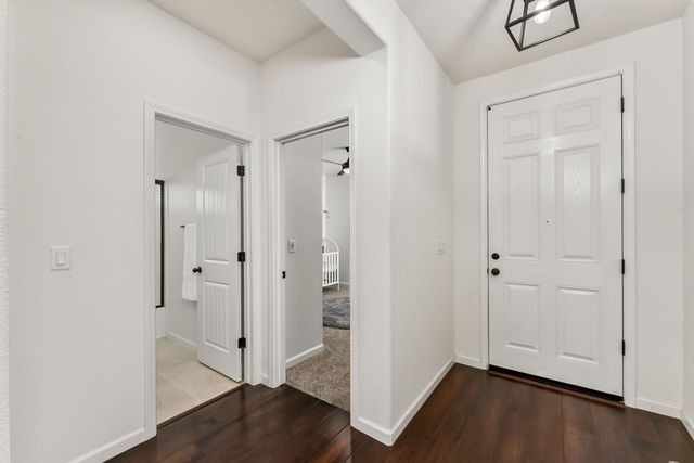 813 Stage Stop Loop, Rocklin, CA 95765