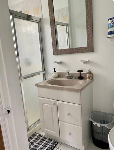 2727 N Oak Park Avenue, Chicago, IL 60707