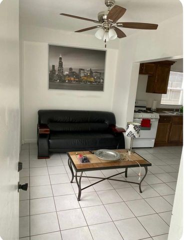 2727 N Oak Park Avenue, Chicago, IL 60707